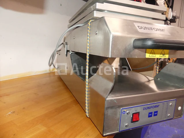 Duniform df25 tray sealer - afbeelding 2 van  15