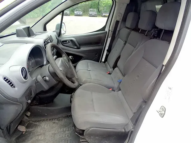 Duo bestelwagens citroën berlingo hdi & peugeot partner hdi (projecten) - afbeelding 19 van  75