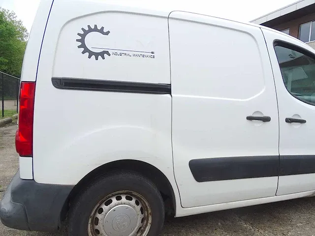 Duo bestelwagens citroën berlingo hdi & peugeot partner hdi (projecten) - afbeelding 44 van  75