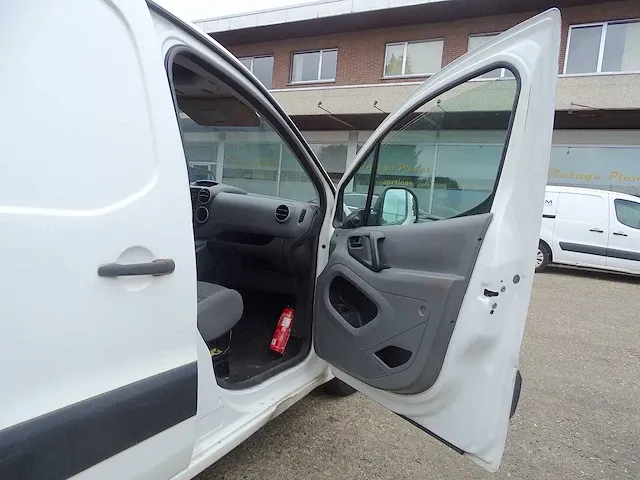 Duo bestelwagens citroën berlingo hdi & peugeot partner hdi (projecten) - afbeelding 49 van  75