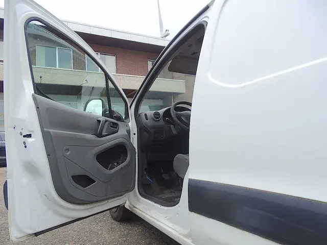 Duo bestelwagens citroën berlingo hdi & peugeot partner hdi (projecten) - afbeelding 58 van  75