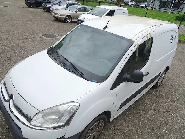 Duo bestelwagens citroën berlingo hdi & peugeot partner hdi (projecten) - afbeelding 74 van  75