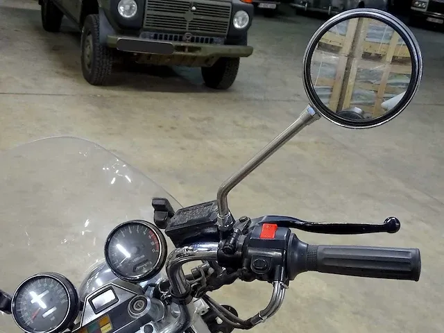 Duo moto's kawasaki vulcan 750 & honda v30 magna 500 - afbeelding 13 van  47