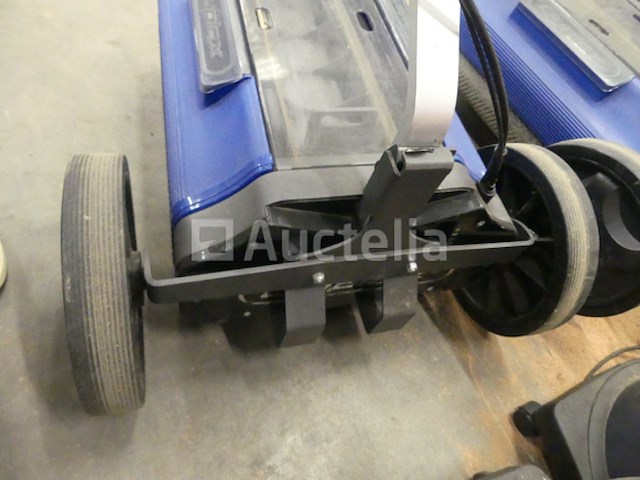 Duplex 620 compacte rolschrobzuigmachine - afbeelding 4 van  7