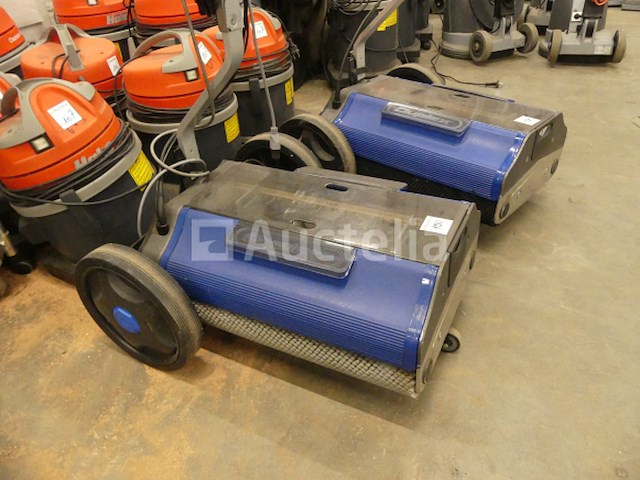 Duplex 620 compacte rolschrobzuigmachine - afbeelding 6 van  7