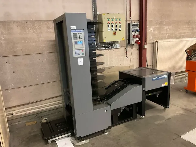 Duplo 4000 collator met stacker - afbeelding 1 van  7
