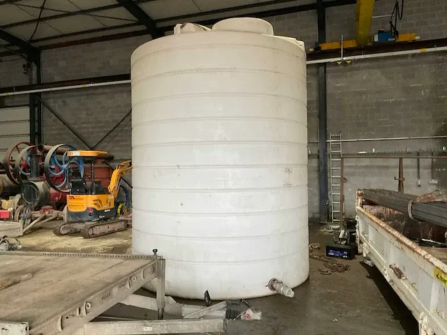 Duraplas verticale opslagtank 25.000l - afbeelding 1 van  5