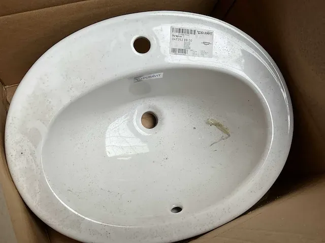 Duravit lavabo en spiegelkast sleurs - afbeelding 1 van  5