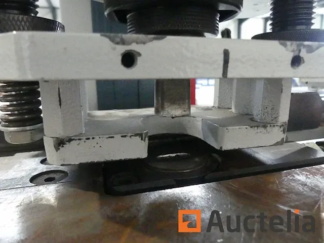 Durma iw 55/110 hydraulisch schaarponsmachine - afbeelding 17 van  20