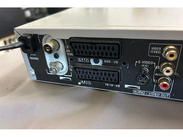 Dvd player/recorder philips - afbeelding 4 van  6
