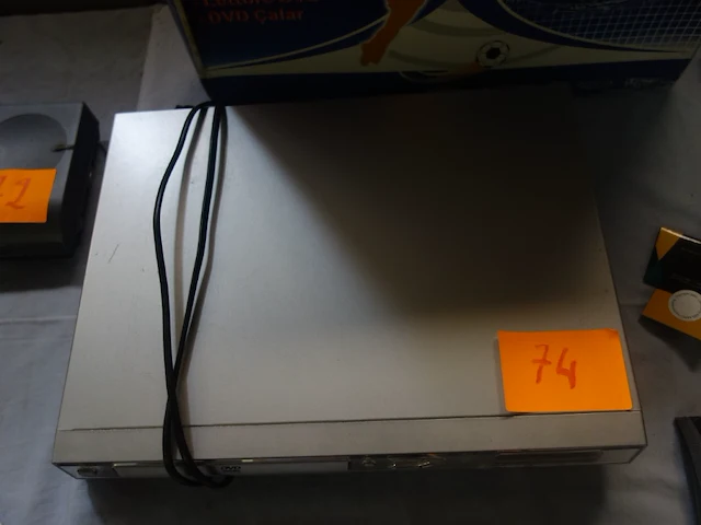 Dvd speler - afbeelding 2 van  3