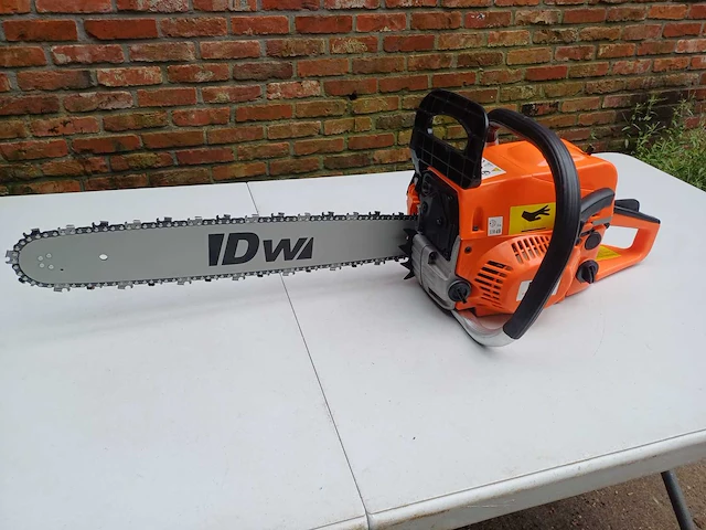 Dw 5200 52cc kettingzaag - afbeelding 1 van  9