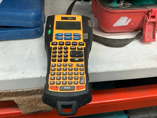 Dymo rhino 5200 draagbare labelprinter - afbeelding 1 van  4