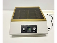Dynex - microplate stirrer - afbeelding 1 van  3