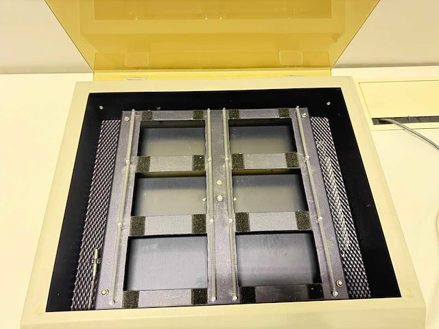Dynex - microplate stirrer - afbeelding 2 van  3