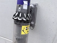 Dyson draadloze stofzuiger met lader - werkt ok - afbeelding 2 van  5