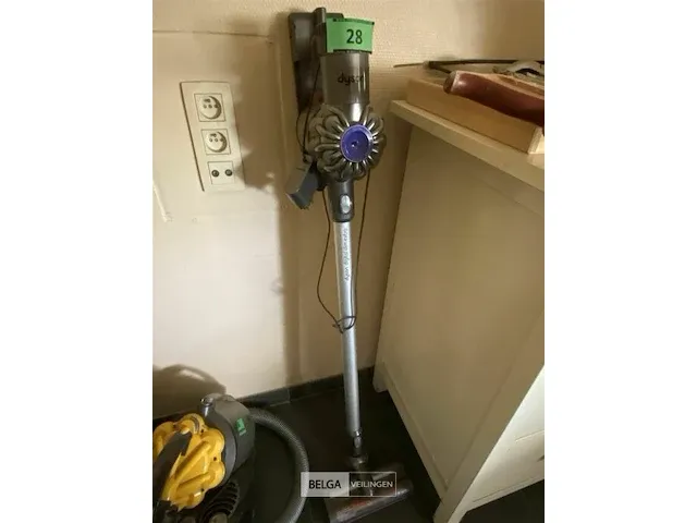 Dyson stofzuiger - afbeelding 2 van  4