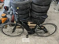 E-bike herenfiets momentum, type vit-s riemaandrijving - afbeelding 1 van  3