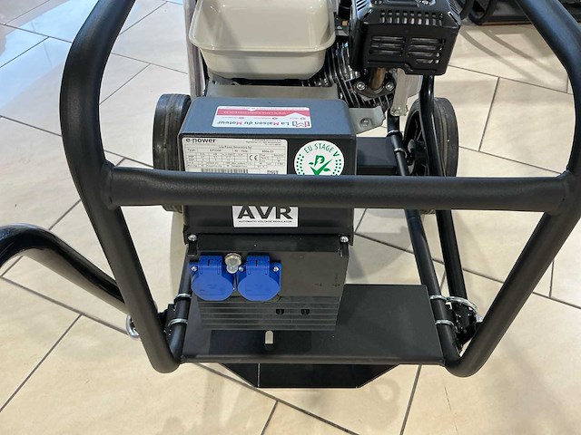 E-power 2023 ep3300 met handvaten en transportwiel stroomgenerator - afbeelding 19 van  19