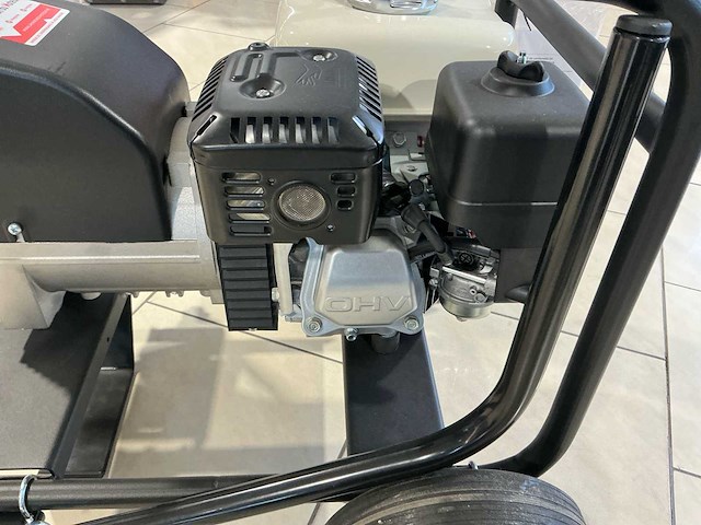 E-power 2023 ep3300 met handvaten en transportwiel stroomgenerator - afbeelding 5 van  19