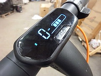E2 pro ninebot by segway elektrische scooter - afbeelding 2 van  13