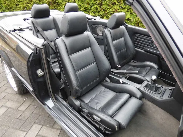 E30 318 - afbeelding 3 van  23