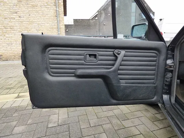 E30 318 - afbeelding 11 van  23