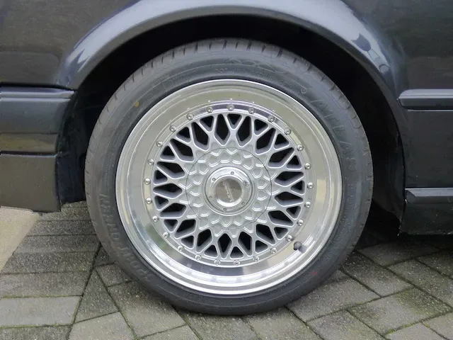 E30 318 - afbeelding 16 van  23