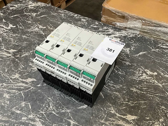Eaton de1 frequentieregelaar (5x) - afbeelding 1 van  5