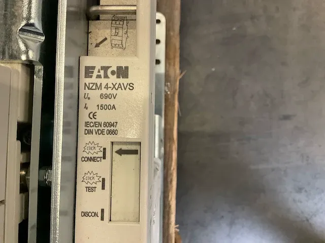 Eaton nzm 4-xavs vermogenschakelaar - afbeelding 9 van  9