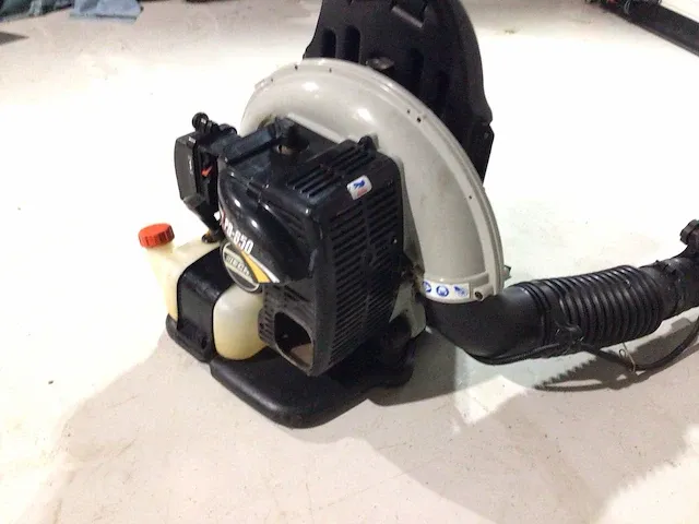 Echo pb-650 bladblazer ruggedragen - afbeelding 5 van  5