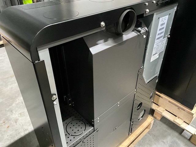 Ecoforest bolonia - zwart - pelletkachel - afbeelding 3 van  9