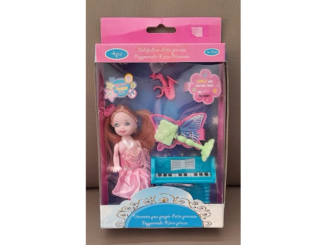 Eddy toys poppenmode - kleine princes piano - afbeelding 1 van  3