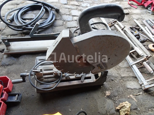 Een black&decker p32-02 cirkelzaag - afbeelding 2 van  3