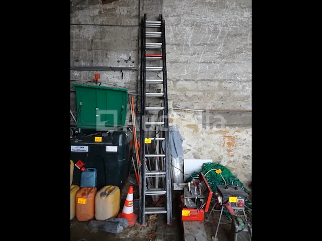 Een drievoudige weegschaal van altrex - afbeelding 1 van  4