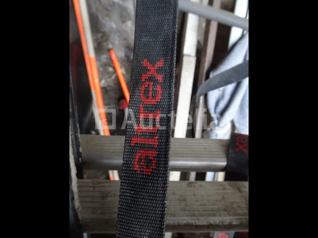 Een drievoudige weegschaal van altrex - afbeelding 3 van  4