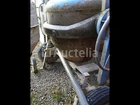 Een getrokken betonmixer - afbeelding 3 van  3