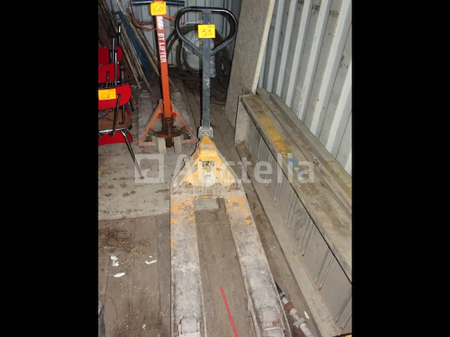 Een handpalet palletwagen - afbeelding 2 van  3