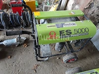 Een pramac powersystem generatorset model es5000 - afbeelding 4 van  5