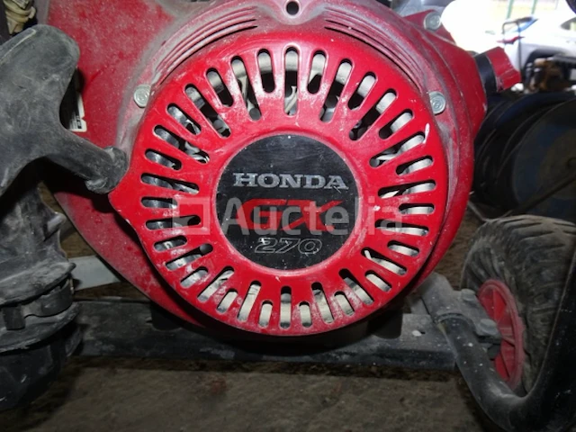 Een pramac powersystem generatorset model es5000 - afbeelding 5 van  5