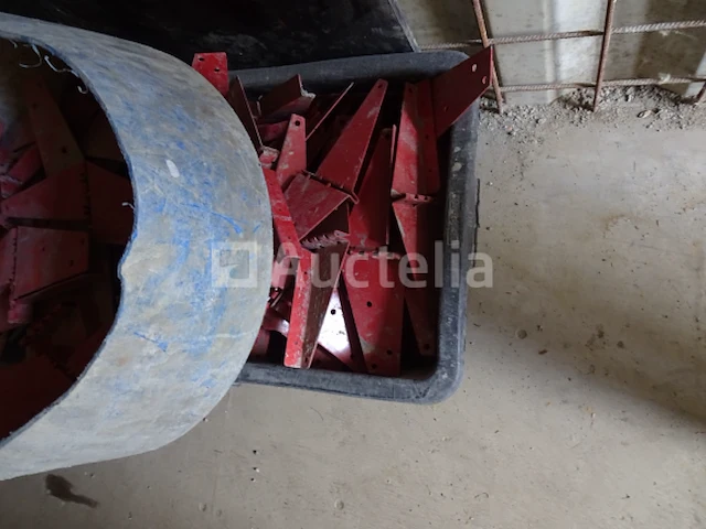 Een set croc-bekistingsschoenen - afbeelding 3 van  3