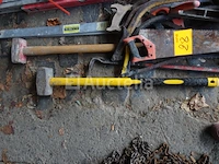 Een set handgereedschap - afbeelding 4 van  6