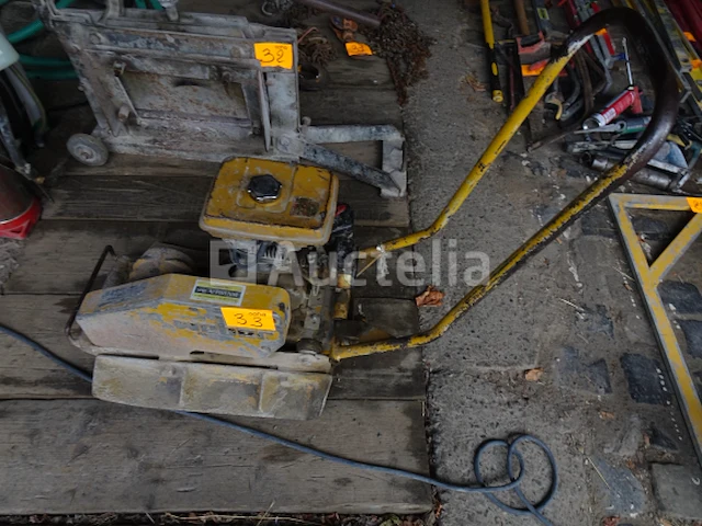 Een weber sneeuwruimer model ey15d - afbeelding 1 van  7