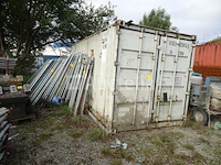 Een zeecontainer van 20 voet - afbeelding 3 van  6