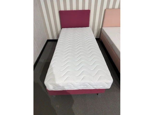 Eenpersoons boxspring 90x200. - afbeelding 1 van  1