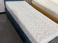 Eenpersoons boxspring 90x200. - afbeelding 1 van  1