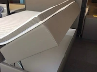 Eenpersoons boxspring met opbergruimte 90x200. - afbeelding 1 van  1