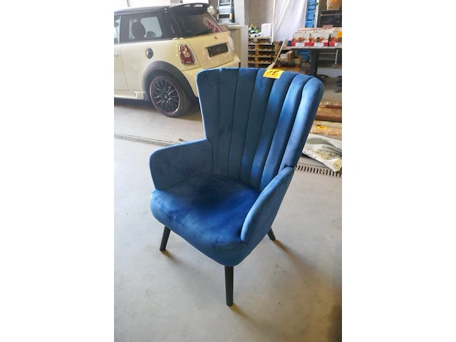 Eetkamerstoelen + fauteuil - afbeelding 2 van  3