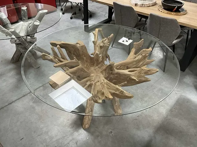 Eetkamertafel voorzien van teak voet - afbeelding 2 van  5