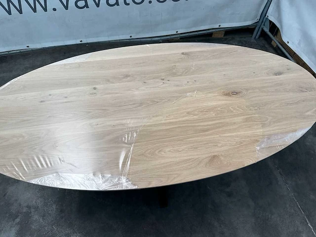 Eettafel - ovaal - zwart metalen spinpoot - afbeelding 2 van  6